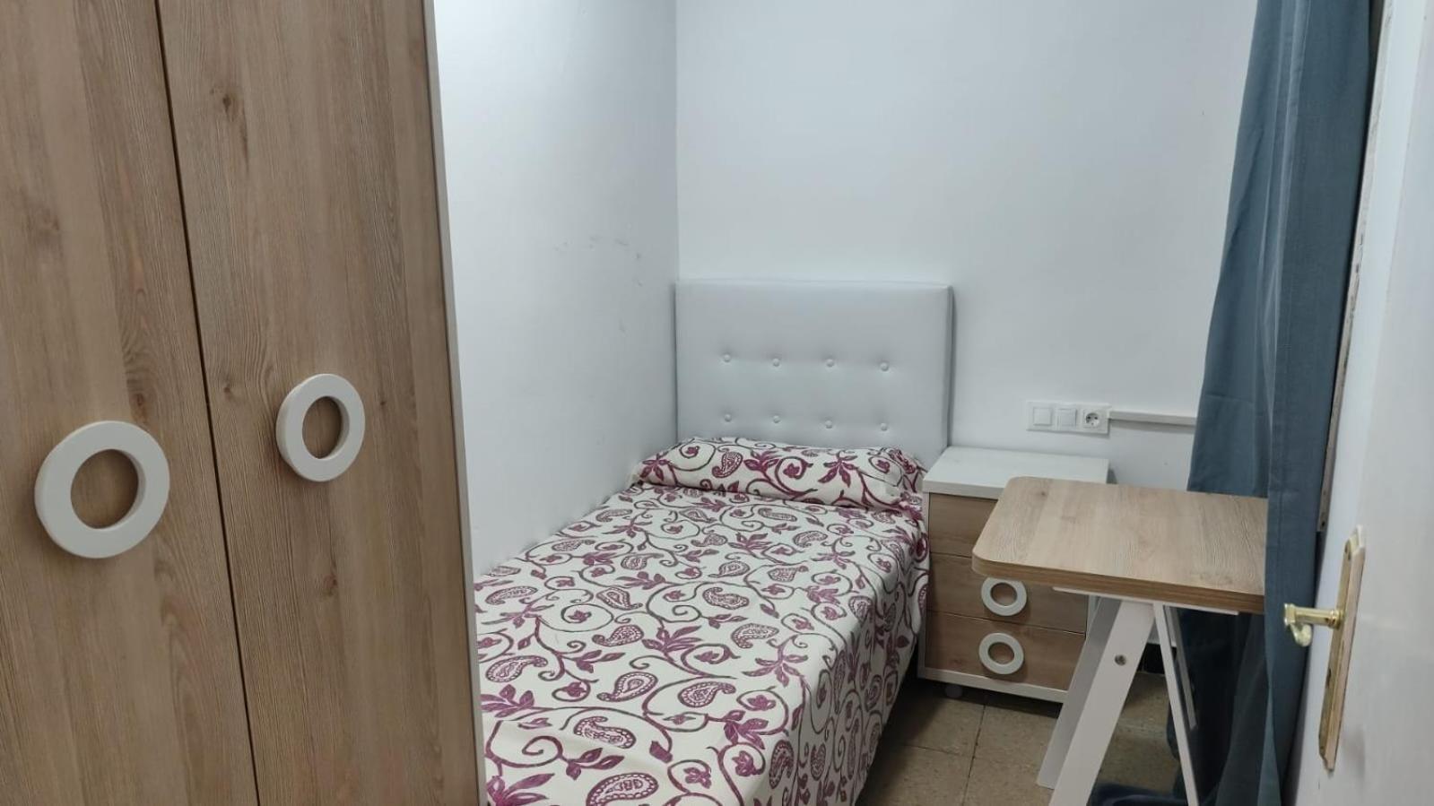Hostal Ideal Gavà Kültér fotó