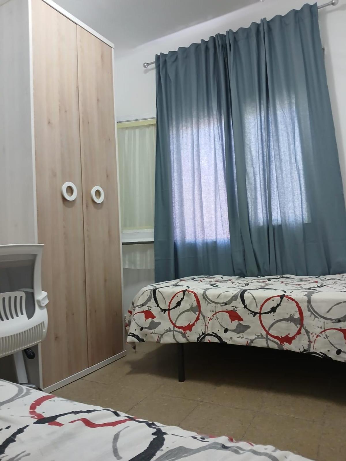 Hostal Ideal Gavà Kültér fotó
