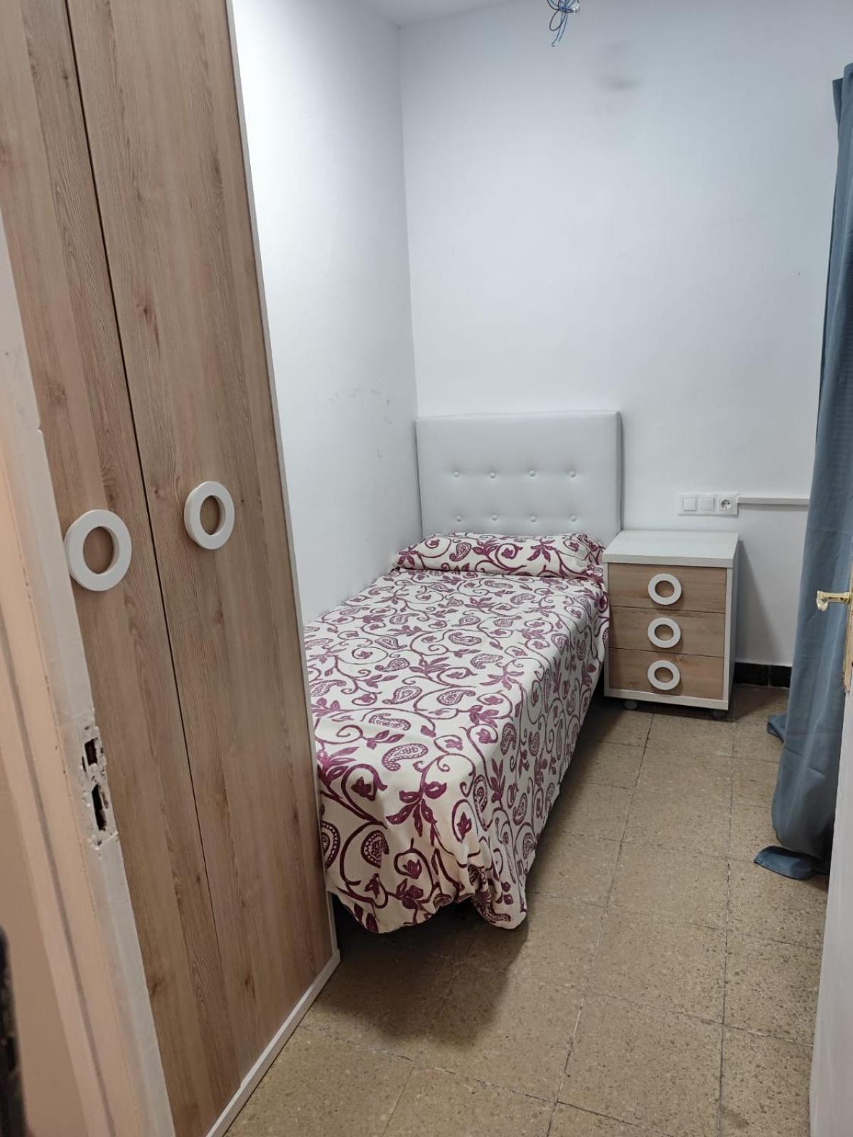Hostal Ideal Gavà Kültér fotó